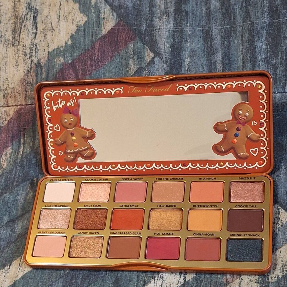 Too Faced Gingerbread Extra Spicy Eyeshadow Palette – Lightly Swatched